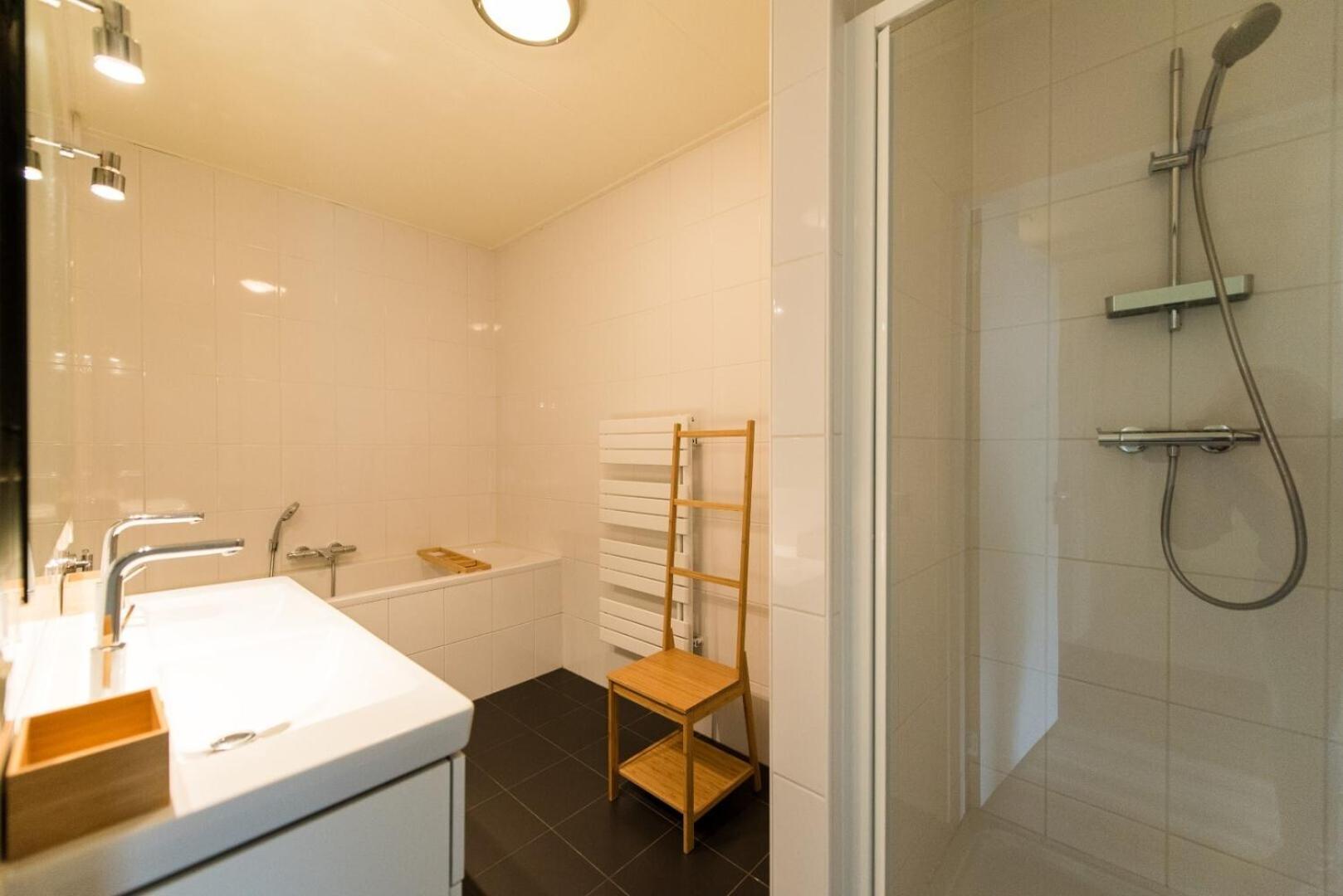 Staetige Dames Apartment Nes  Bagian luar foto